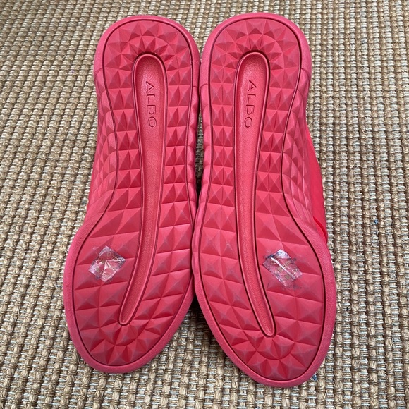 Aldo red sneakers new condition sz 11 - Picture 4 of 4